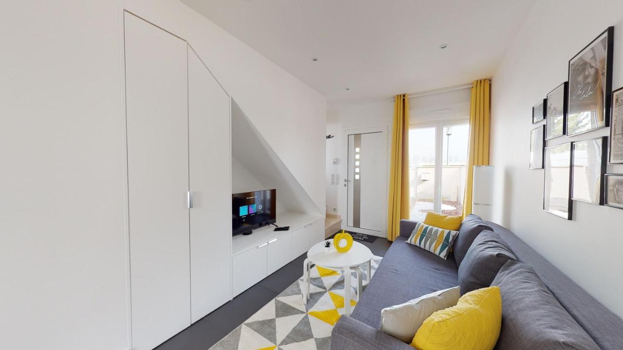 Paris House Villa Villejust ภายนอก รูปภาพ